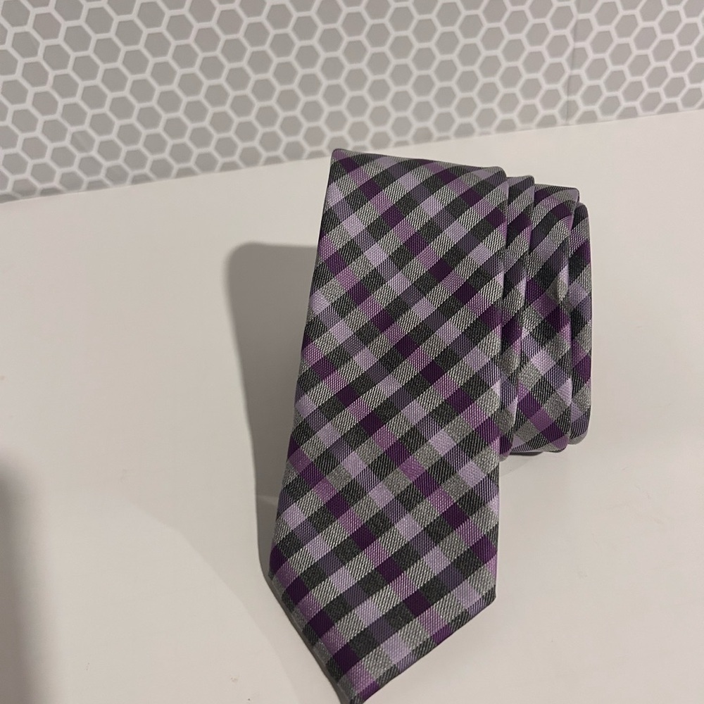 JF J Ferrar Men’s Purple Checked Tie
